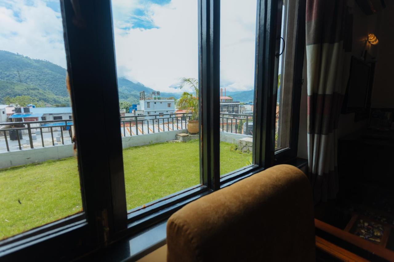 Hotel Tulsi Покхара Экстерьер фото