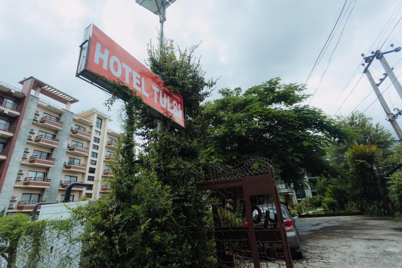 Hotel Tulsi Покхара Экстерьер фото