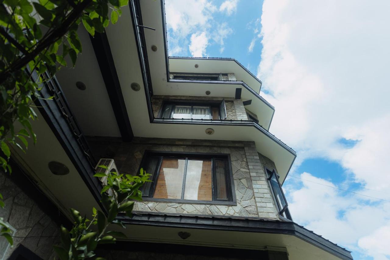 Hotel Tulsi Покхара Экстерьер фото